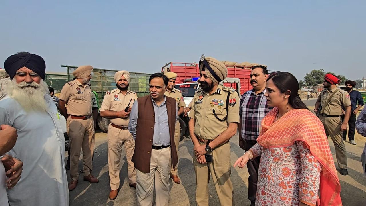 DS Mangat and Mandeep Singh Sidhu visited Nabha Anaj Mandi